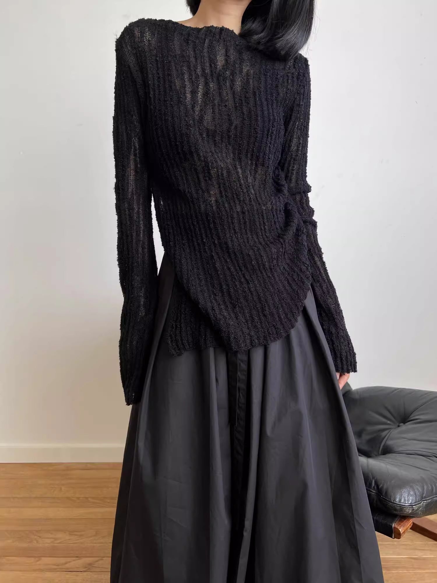 Side Slit Pleated Temperament Long Sleeved Niche High-end Top